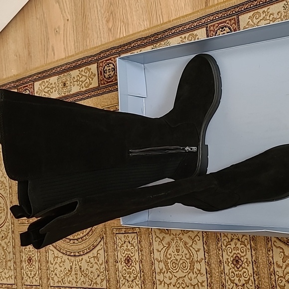 Black sued knee length boots size 8.5 - Picture 2 of 6